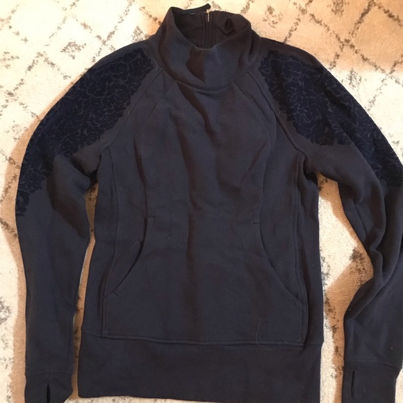 Lululemon pullover sweatshirt - Picture 2 of 2
